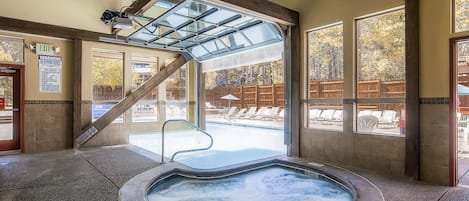 Indoor spa tub