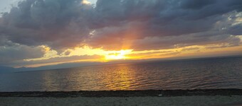 Big house (170m),20m to beach,view to Olympus,near to Thessaloniki airport 