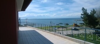 Big house (170m),20m to beach,view to Olympus,near to Thessaloniki airport