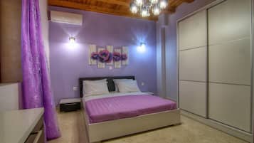 3 Schlafzimmer, Zimmersafe, Bügeleisen/Bügelbrett, Reisekinderbett