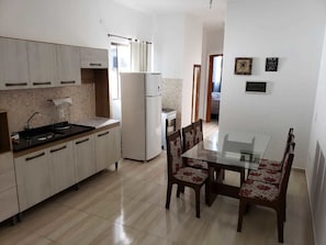 Executive Apartment, 2 Bedrooms, Smoking, City View | In-room dining - Apartamento Central Setti (Foz do Iguaçu)