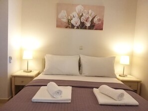 2 bedrooms, in-room safe, desk, soundproofing