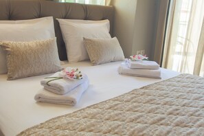 2 bedrooms, in-room safe, soundproofing, iron/ironing board -                   Mezonetes Toroni                                 (Τορώνη Χαλκιδικής)