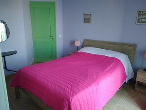 3 soverom, strykejern/-brett, wi-fi og sengetøy