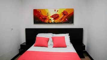 Double Room | Iron/ironing board, free WiFi, bed sheets