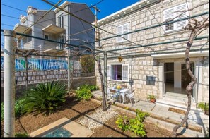 Courtyard - Apartment Monkovic (Dubrovnik)