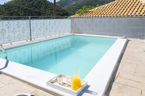 屋外プール