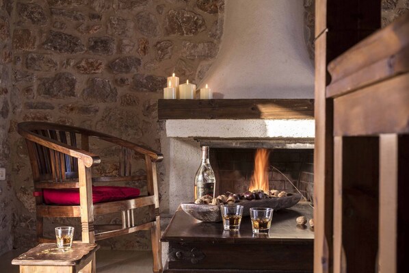 Interior - Farm Cottage - Leonidio, Ελλάδα (Leonidio)