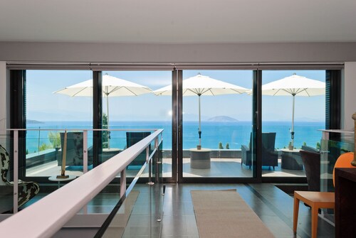 STUNNING VILLA FOR RENT IN KILADA ARGOLIDOS 