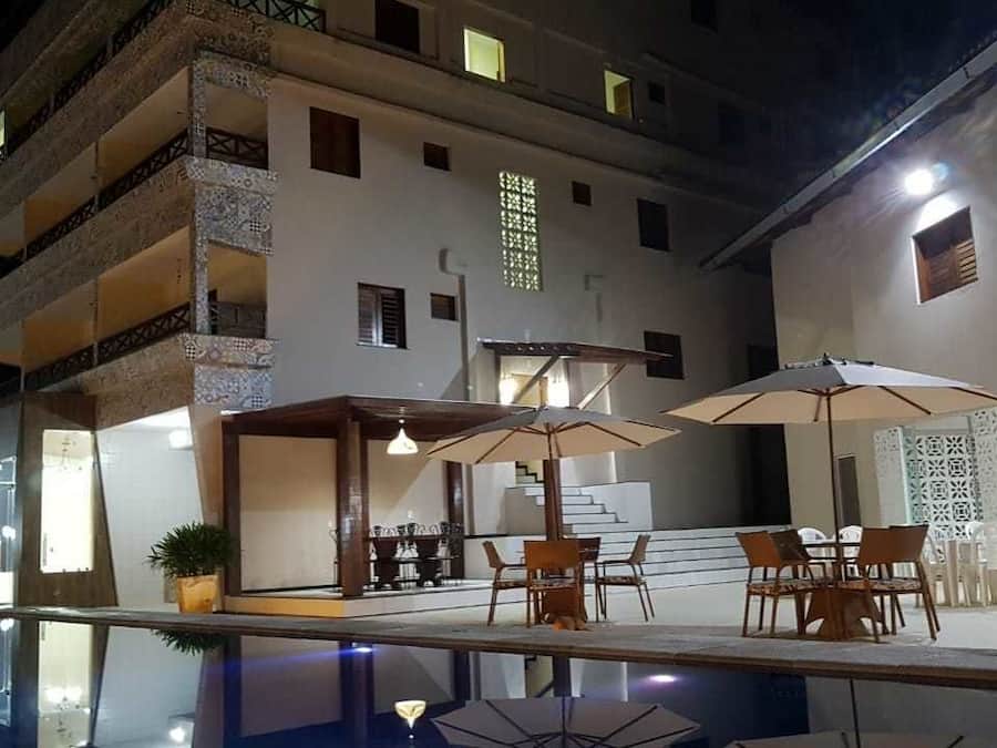 Fassade der Unterkunft – Abend/Nacht