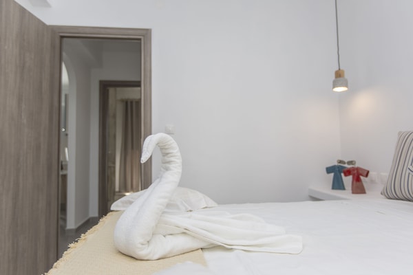 2 dormitoris, planxa i posts de planxar, wifi i roba de llit