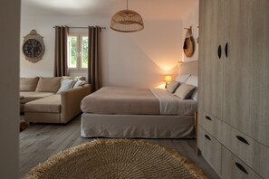 1 chambre, coffres-forts dans les chambres, fer et planche à repasser