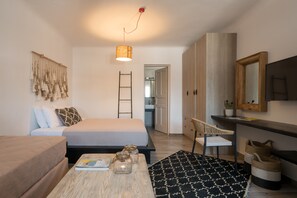 1 bedroom, in-room safe, iron/ironing board, WiFi
