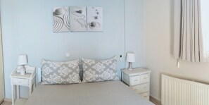 2 chambres, bureau, fer et planche à repasser, Wi-Fi gratuit