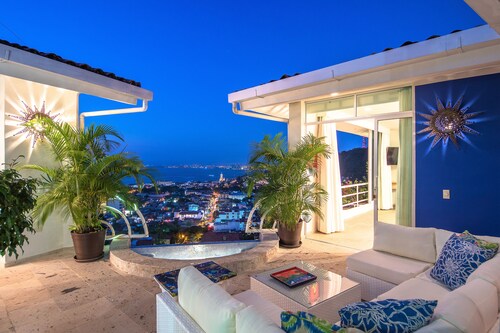 Casa Yvonneka, Private Luxury Villa