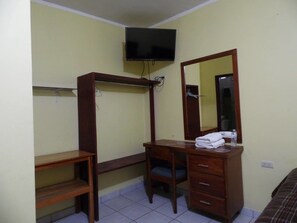 럭셔리 스위트, 침대(여러 개), 금연 | 노트북 작업 공간, 무료 WiFi, 침대 시트, 휠체어로 이용 가능