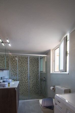 Free toiletries, hair dryer, towels, toilet paper - N&A Chania Apartment (Χανιά)