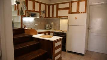 Kühlschrank, Ofen, Herdplatte, Geschirrspüler