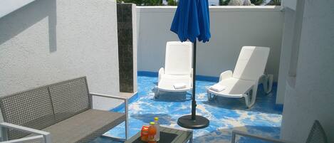 Family Penthouse, 2 Bedrooms, Mountain View | Terrace/patio