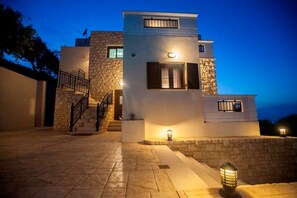 Exterior - Villa Veghera - Join Crete, Seaview, private pool (Kissamos)