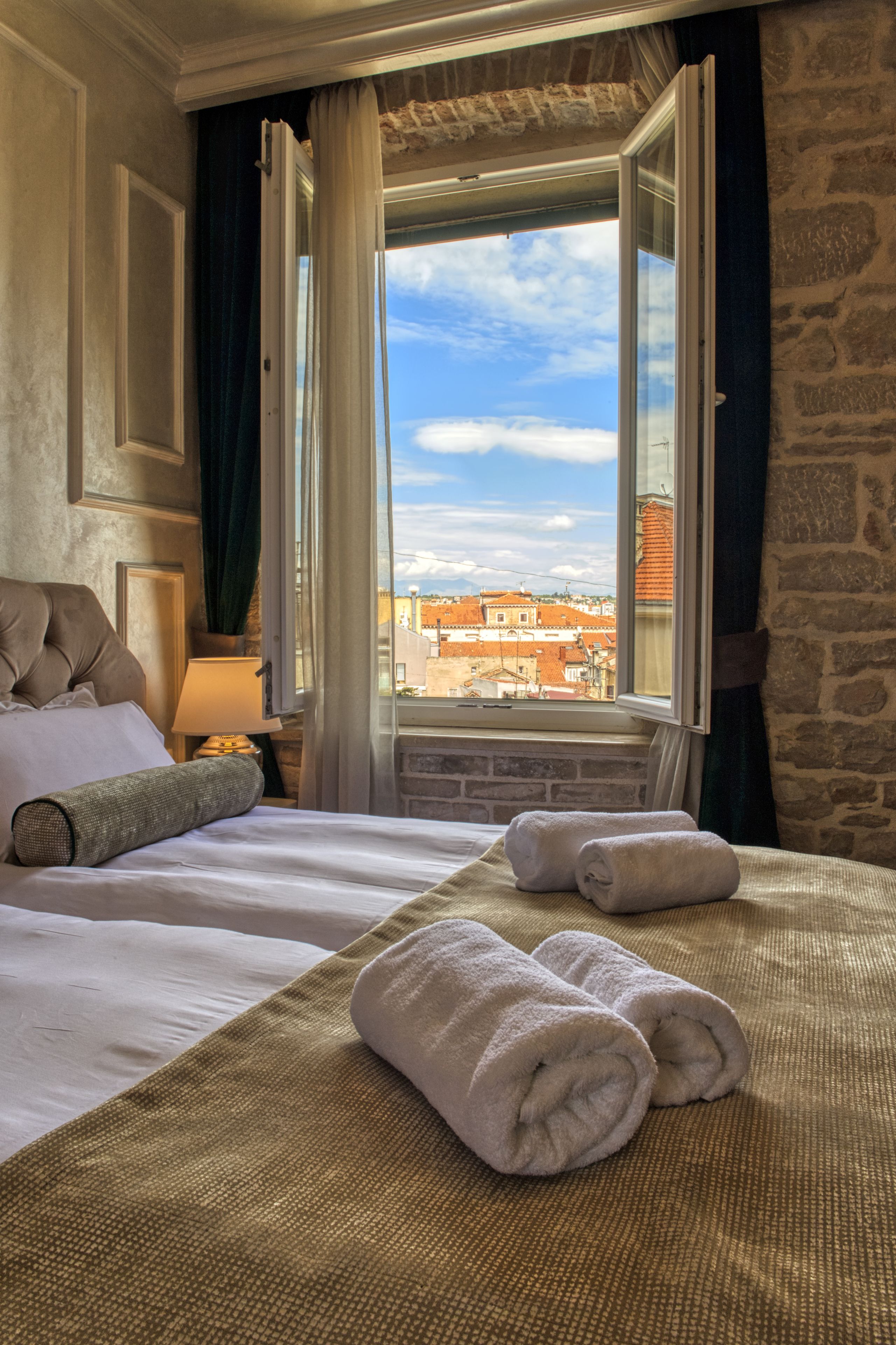 Habitación de diseño con 1 cama doble o 2 individuales (14) | Ropa de cama de alta calidad, minibar, mobiliario individual