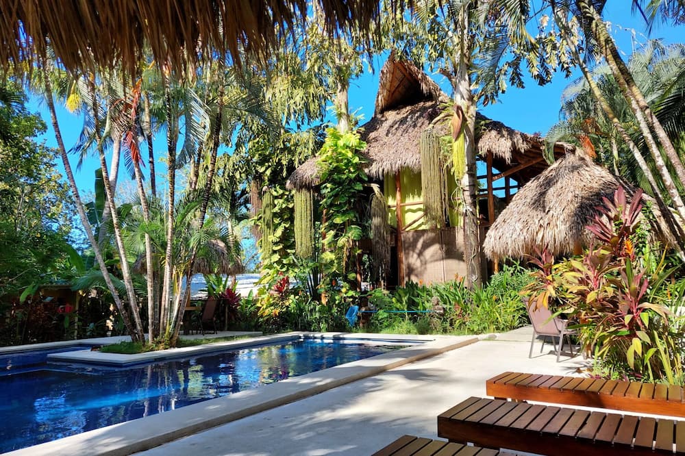 Fuego Lodge