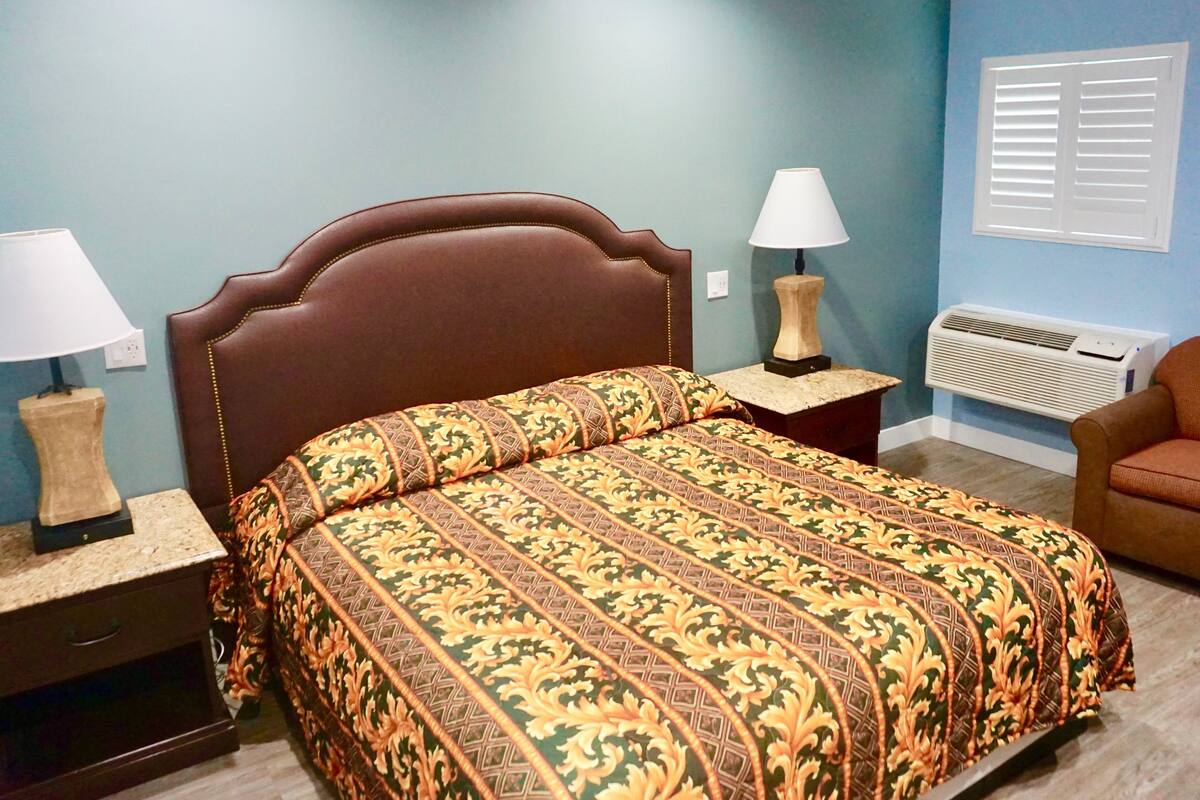 Kamar Superior, 1 Tempat Tidur King, pemandangan kota | Meja kerja, ruang kerja ramah laptop, kedap suara, dan Wi-Fi gratis