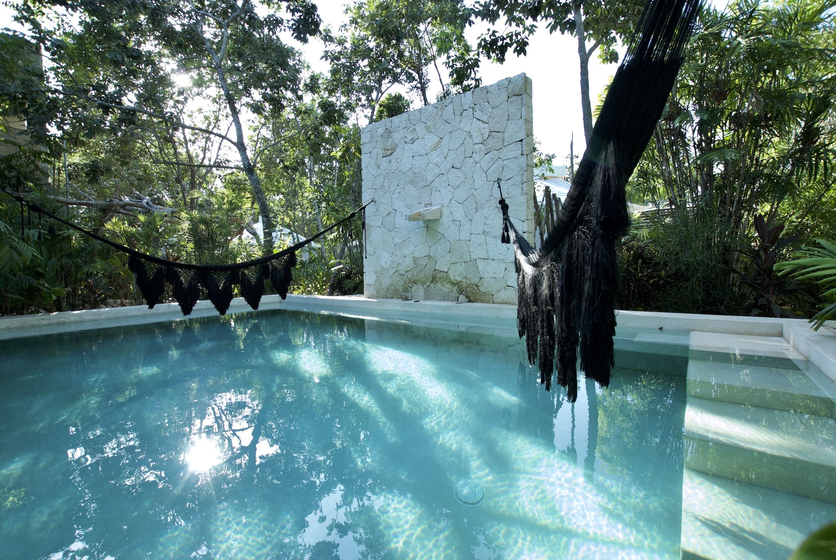 outdoor pool, free pool cabanas, pool umbrellas