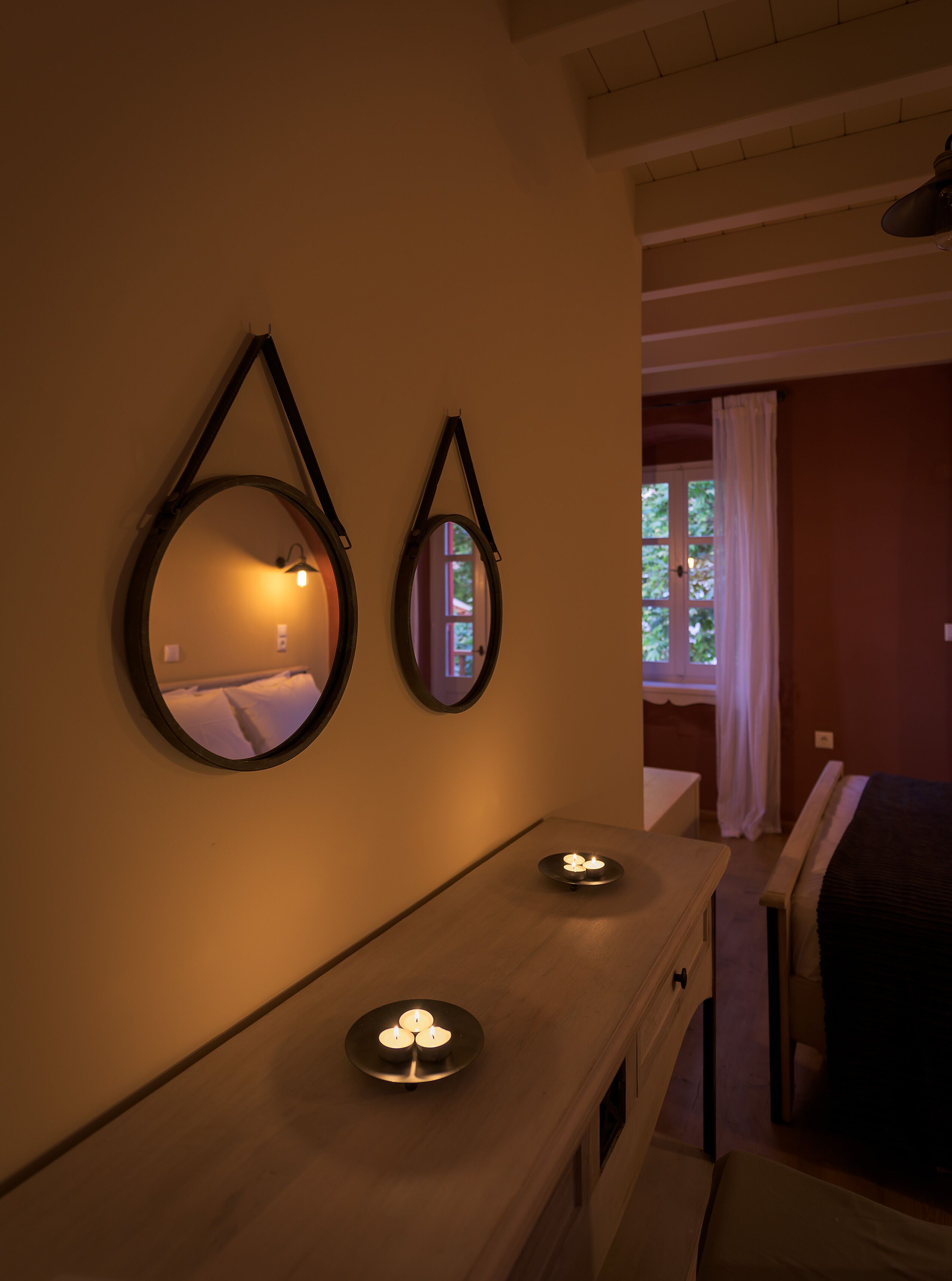 4 chambres, fer et planche à repasser, accès Internet, draps fournis