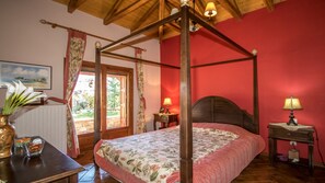 3 chambres, fer et planche à repasser, accès à Internet, literie fournie