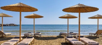 Villa Eva 2 Nouvelle villa de luxe, à 50 mètres de la mer, dans un quartier très calme