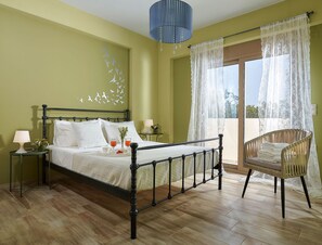 2 chambres, fer et planche à repasser, Wi-Fi gratuit, draps fournis