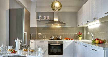 Villa Eva 2 Brand new luxury villa, 50 meters from the sea with a dream garden