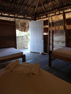 Family Cabin (Kiosk) | Bed sheets - Dahlandia (Isla Mucura)