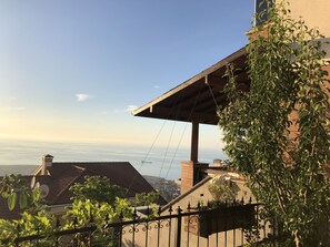 奢華別墅, 多張床, 海景 | 園景