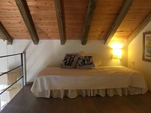 2 chambres, fer et planche à repasser, Wi-Fi, literie fournie