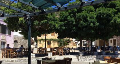 Traditional house near Monemvasia- Mountain & Sea