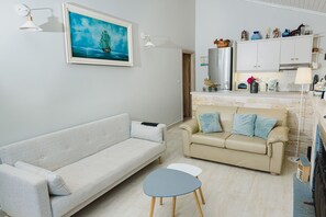 Smart TV, fireplace, stereo - A multisensory experience awaits you in the Greek countryside  (Ερμιόνη)