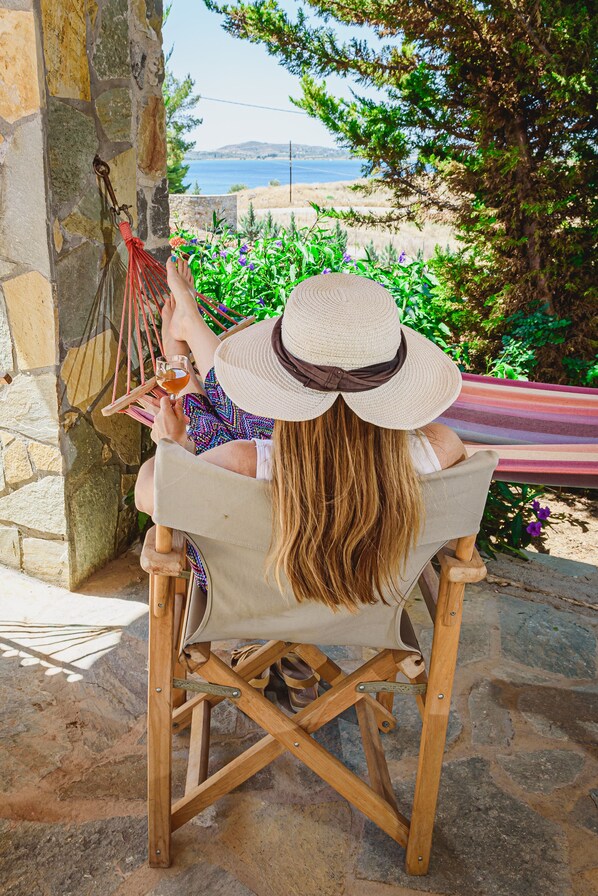 Terrace/patio - A multisensory experience awaits you in the Greek countryside  (Ερμιόνη)