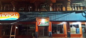 Hostal Guacamayos