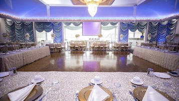 Banquet hall