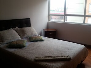 Departamento familiar, 3 habitaciones | Cortinas blackout, tabla de planchar con plancha y wifi gratis 