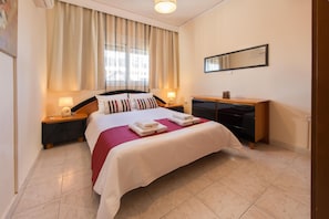 2 chambres, coffre-fort, bureau, système d’insonorisation