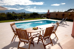Piscine extérieure