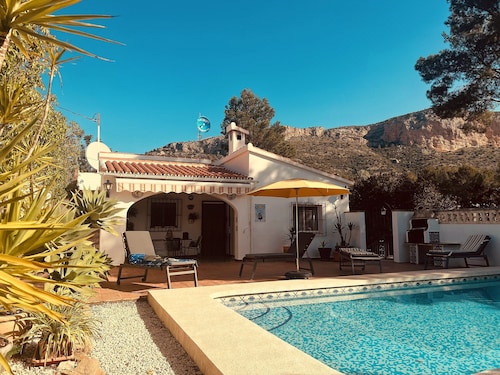 Private Villa With Pool Near Golf Course Short Drive to Beach