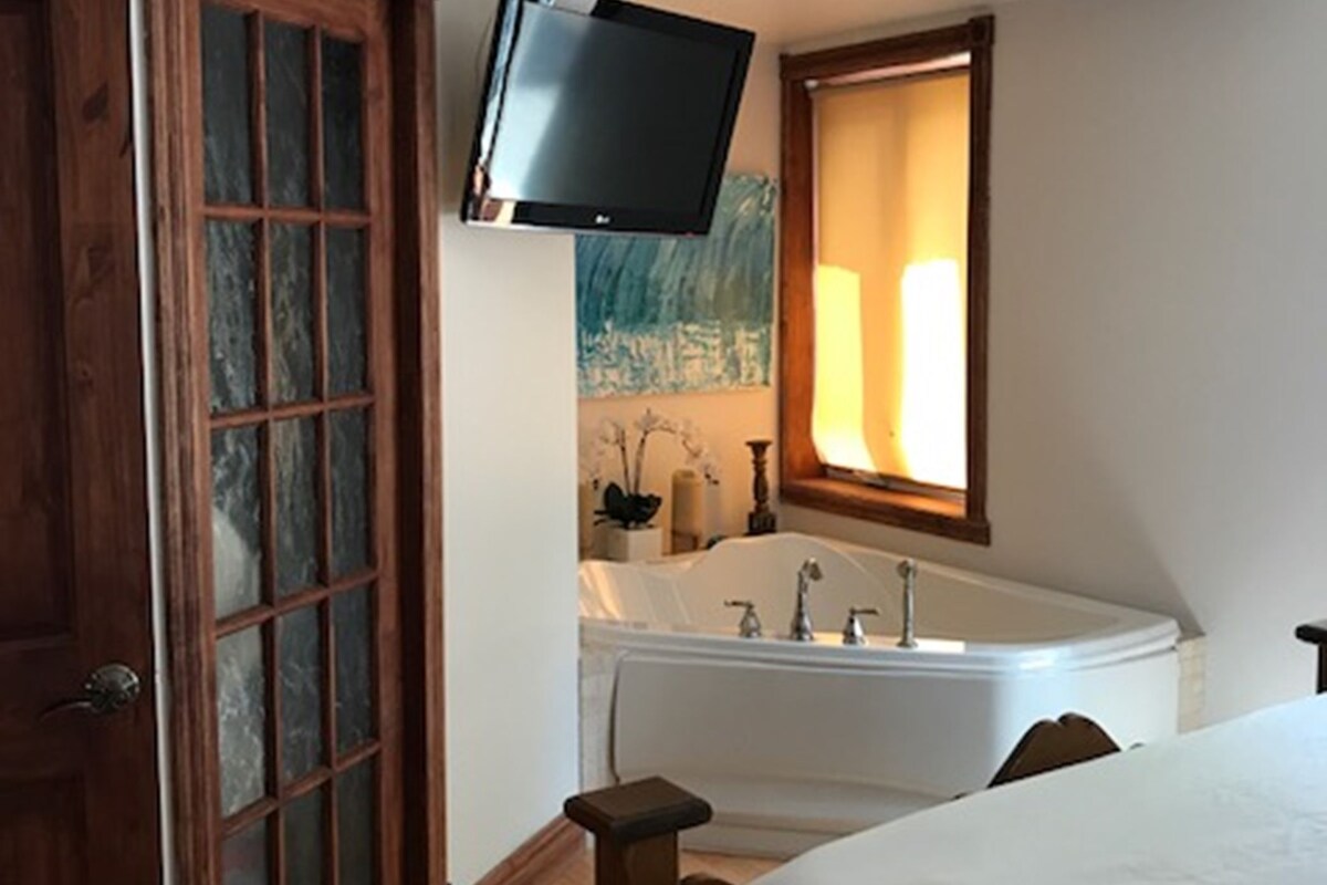 Select Comfort beds, soundproofing, free WiFi