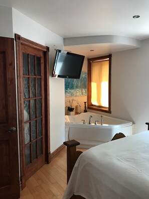 Select Comfort beds, soundproofing, free WiFi - La Maison sur Sherbrooke (Montreal)