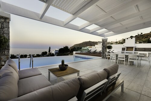 Villa SERENE Lindos uima-allas