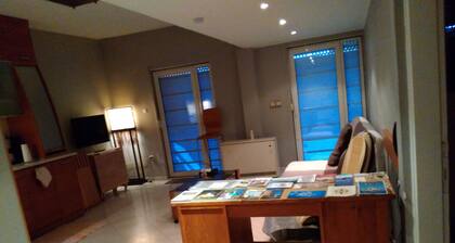 70 sqm bright easy free parking