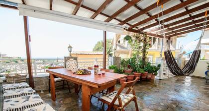 Arch Villa maison de vacances traditionnelle Ă Rhodes